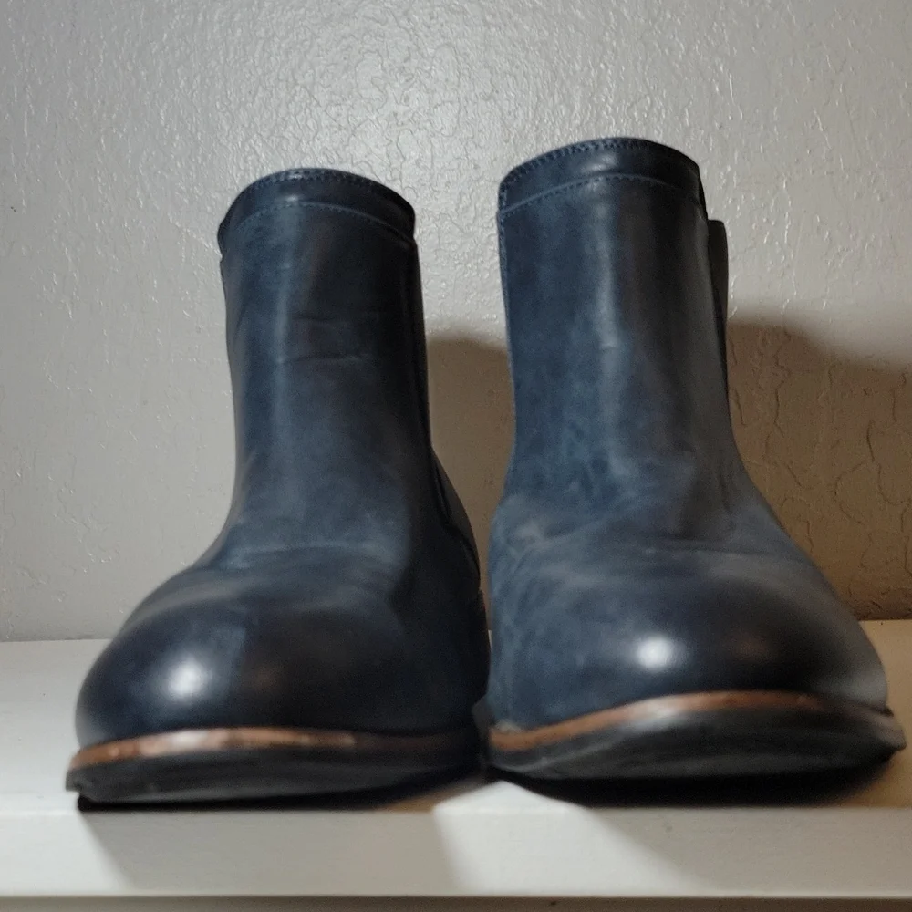 FAUX Leather Distressed Men's Boots 7.5